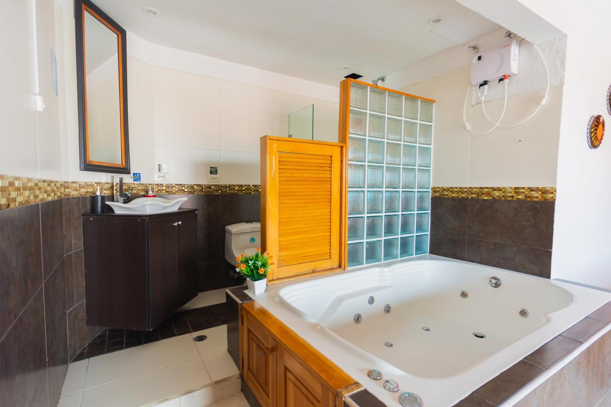 Hotel Real กัวตาเป ภายนอก รูปภาพ