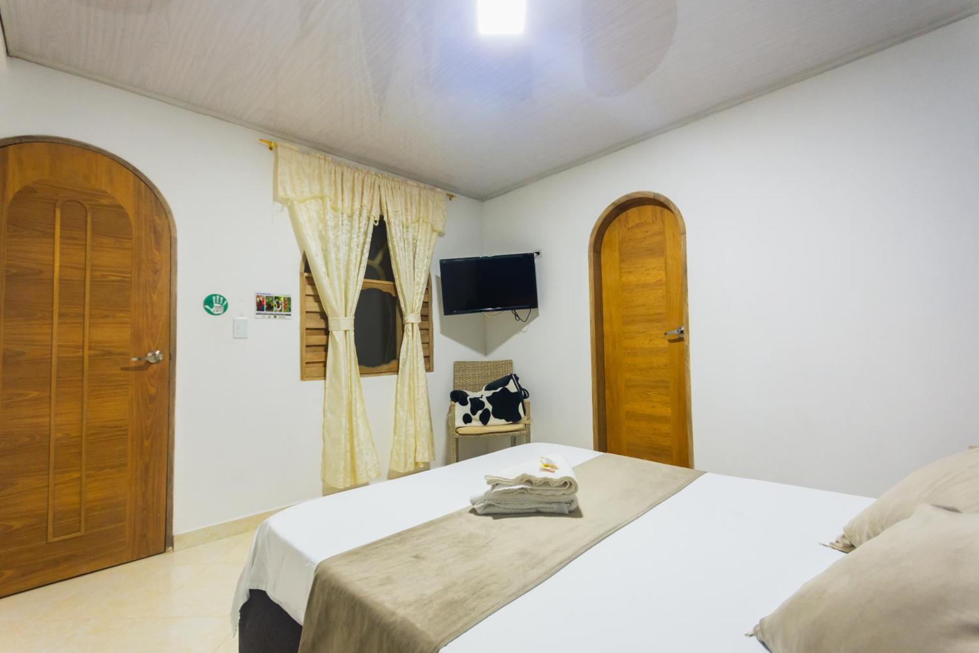 Hotel Real กัวตาเป ภายนอก รูปภาพ